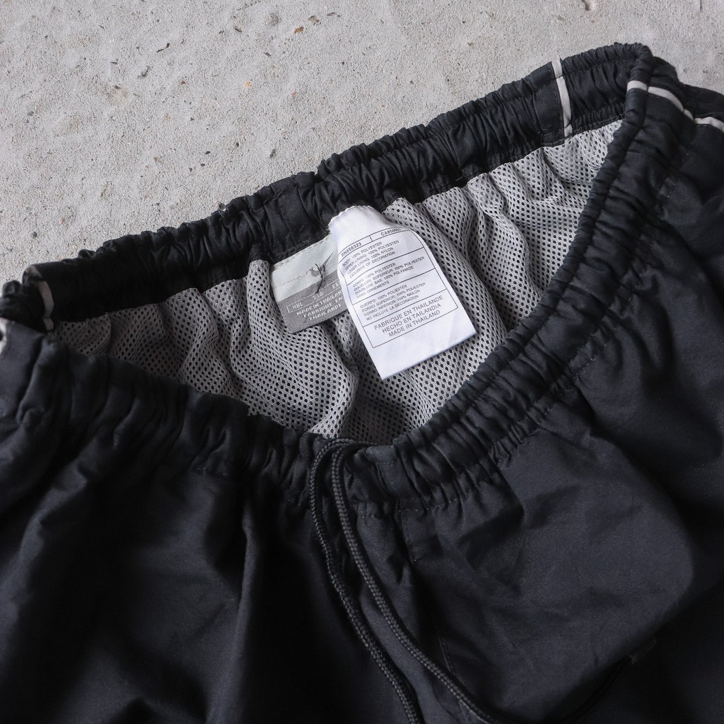 Vintage 2000s Nike Spellout Track Pants - L