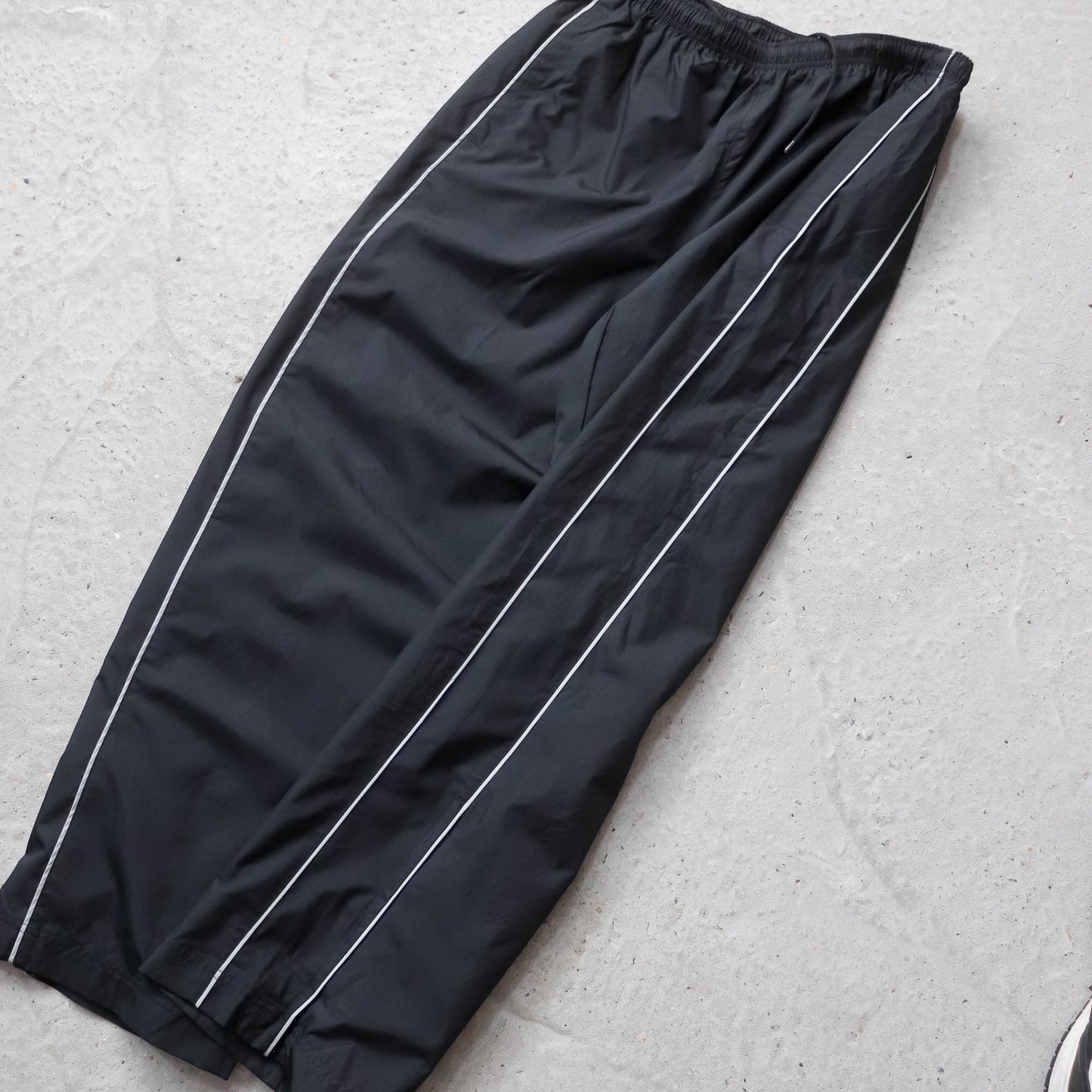 Nike Mini Swoosh Embroidered Track Pants - 2000s (M)