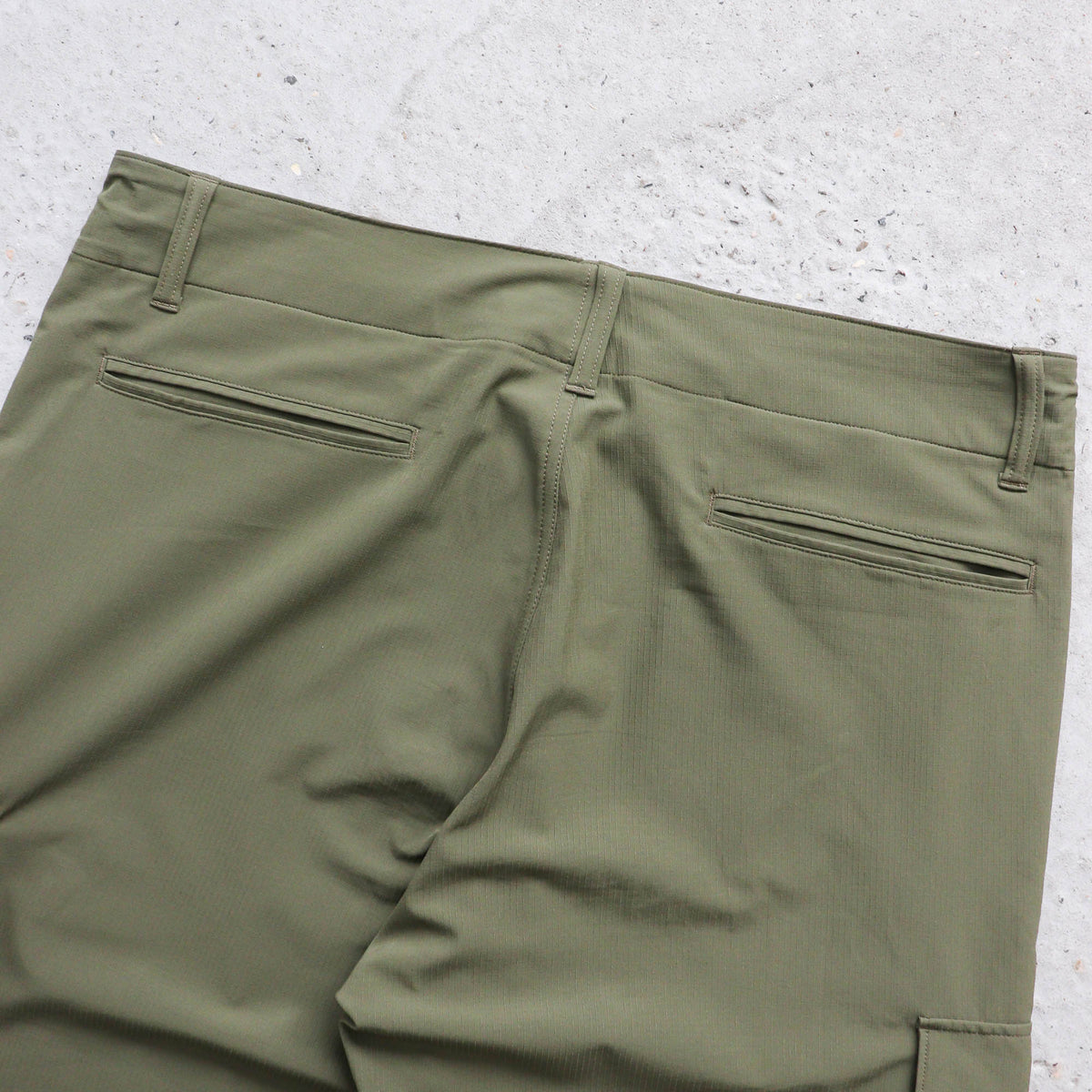 Oakley Ripstop Cargo Shorts - 2000s (34)