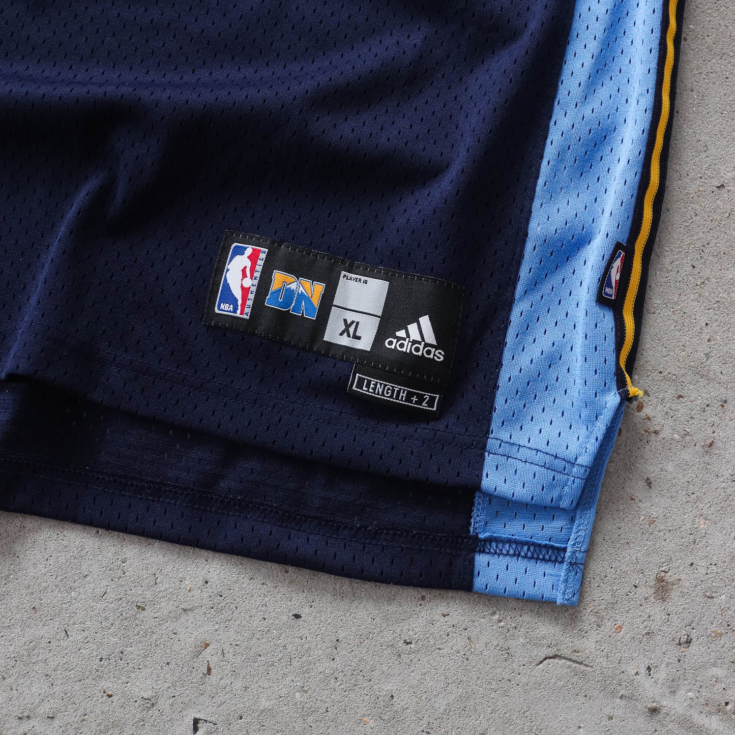 Vintage 2006 Allen Iverson Denver Nuggets Adidas NBA Jersey - XL