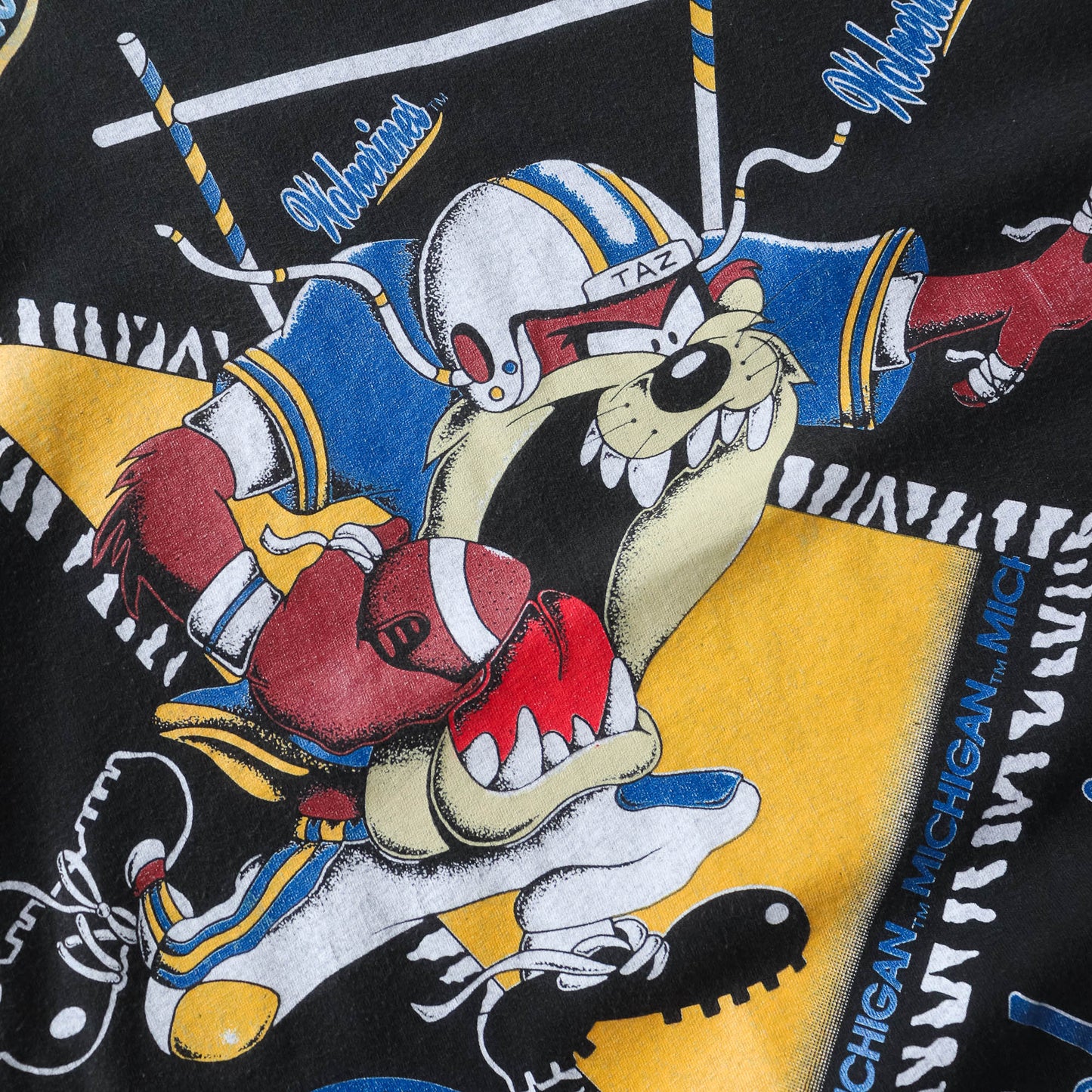 Vintage 1994 Michigan Wolverines Looney Tunes Taz Tee - L