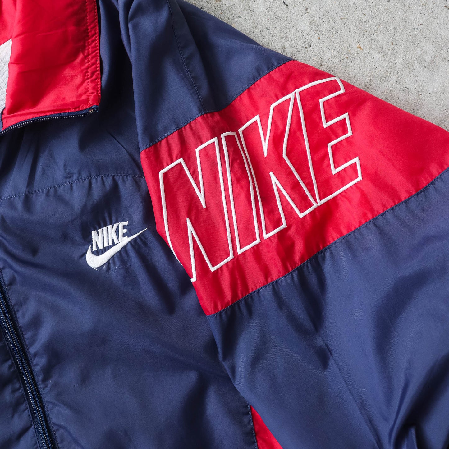 Vintage 90s Nike Spellout Windbreaker Jacket - L
