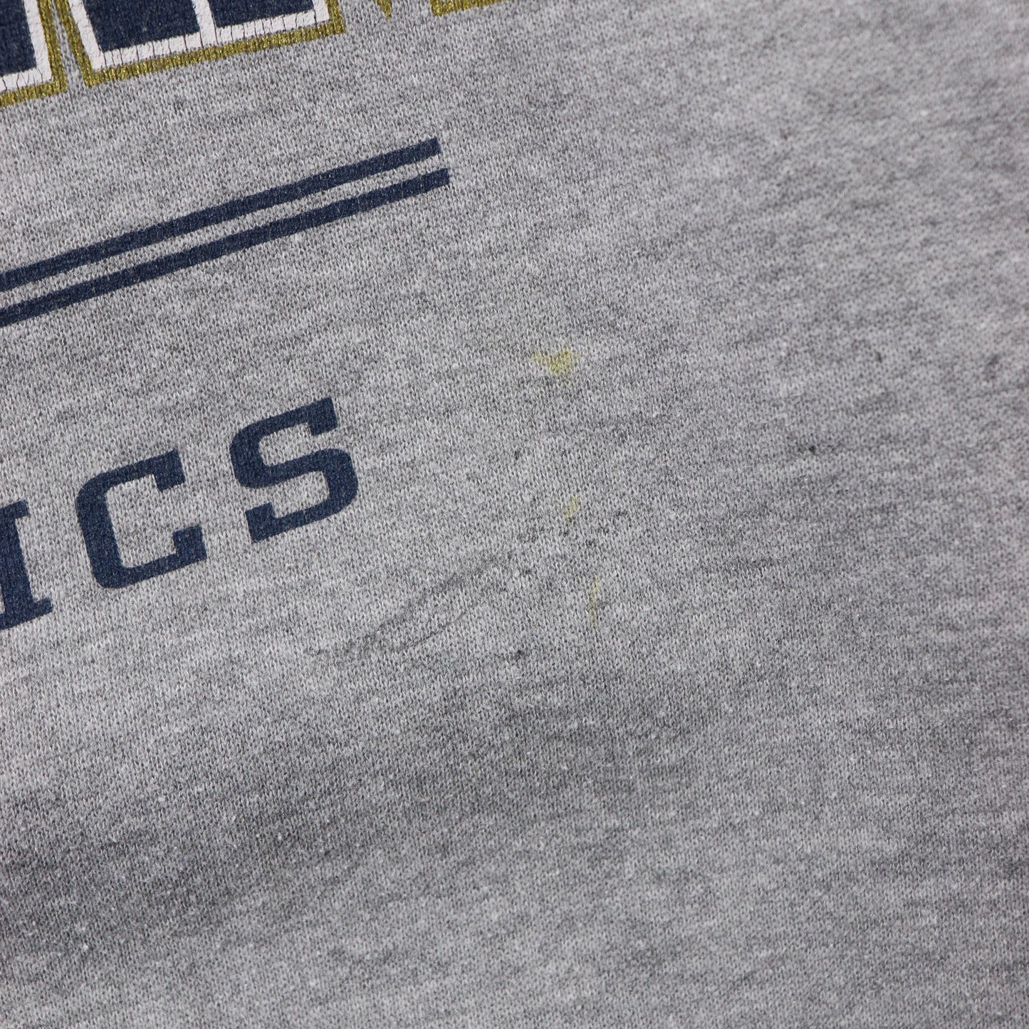 Vintage 90s Notre Dame Fightin Irish NCAA Crewneck - M