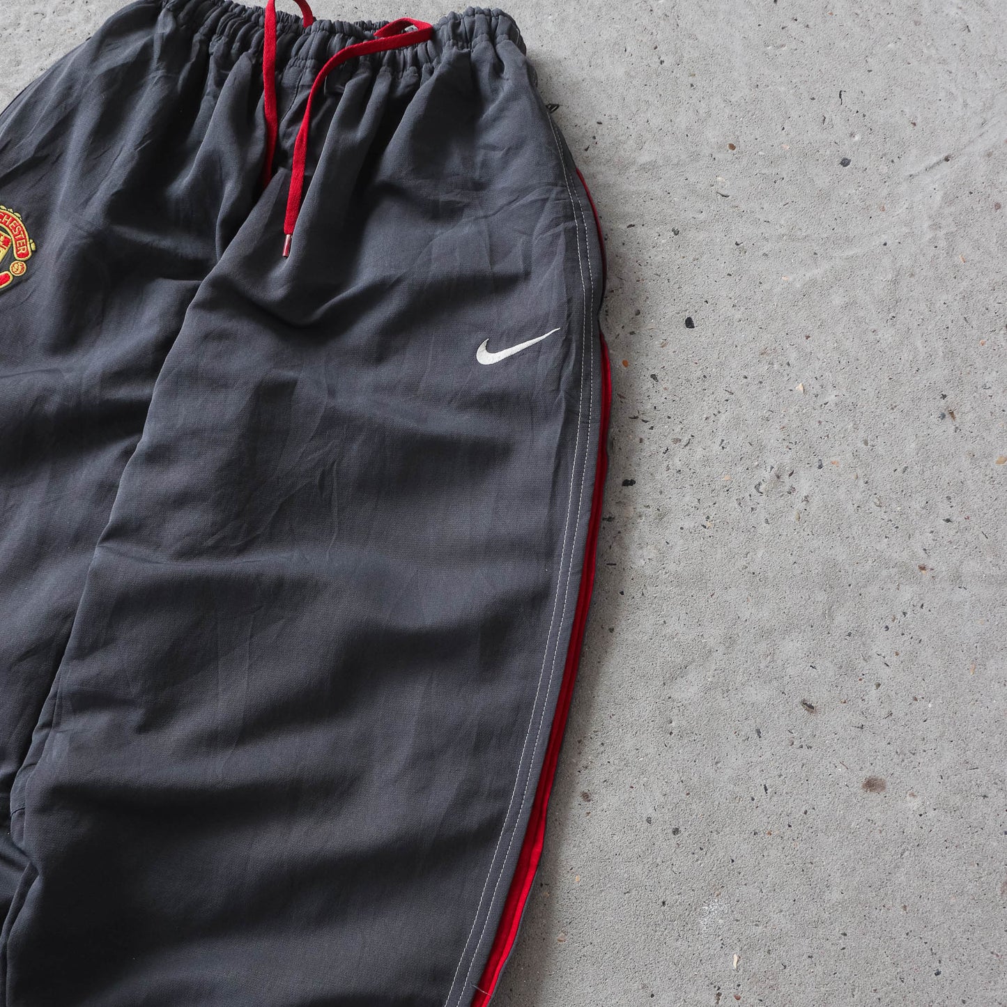 Vintage Nike Manchester United Football Track Pants - S