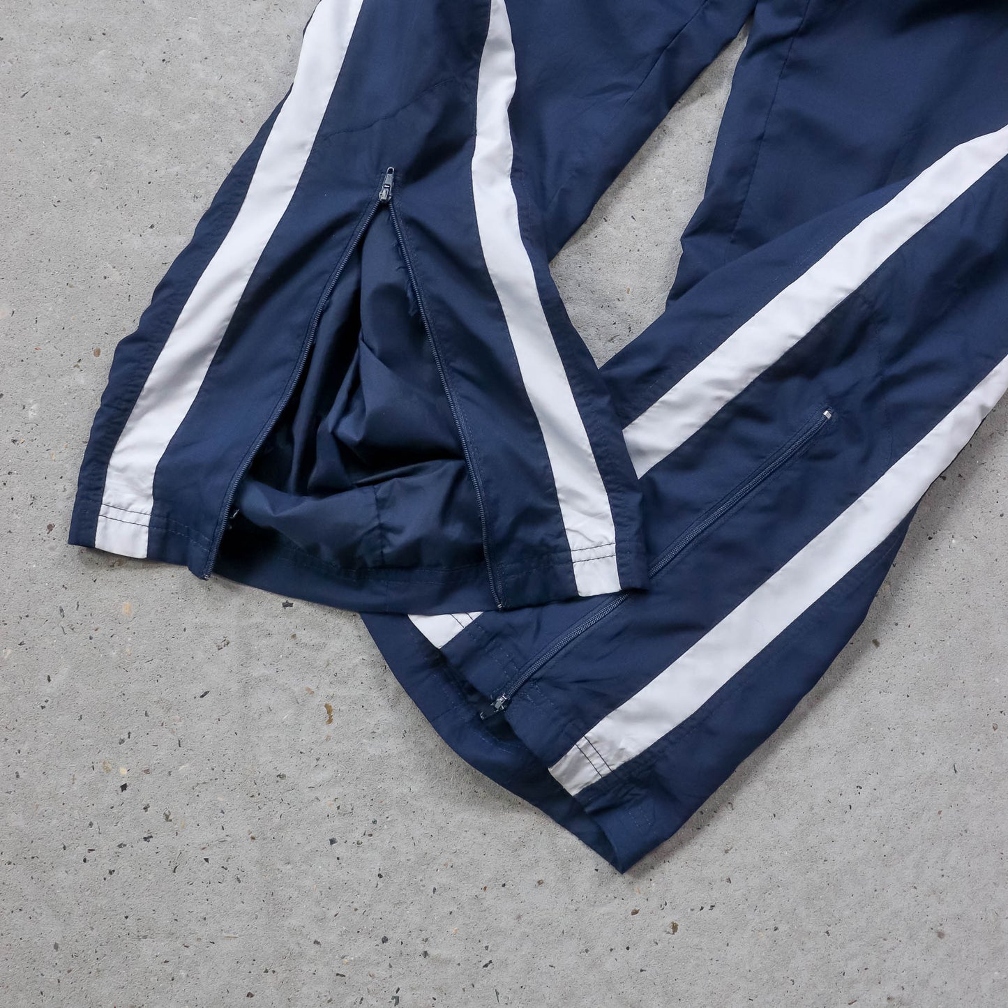 Reebok Embroidered Logo Panelled Track Pants - 2000s (XL)