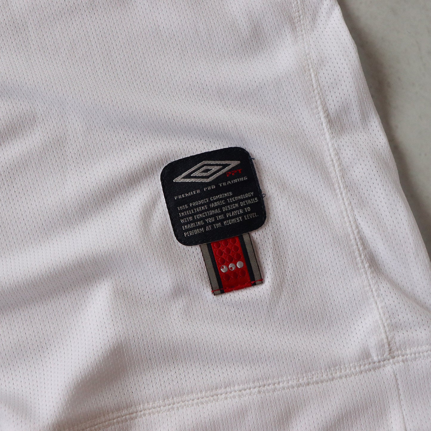 Vintage England 2000/01 Training Umbro Football Jersey - S