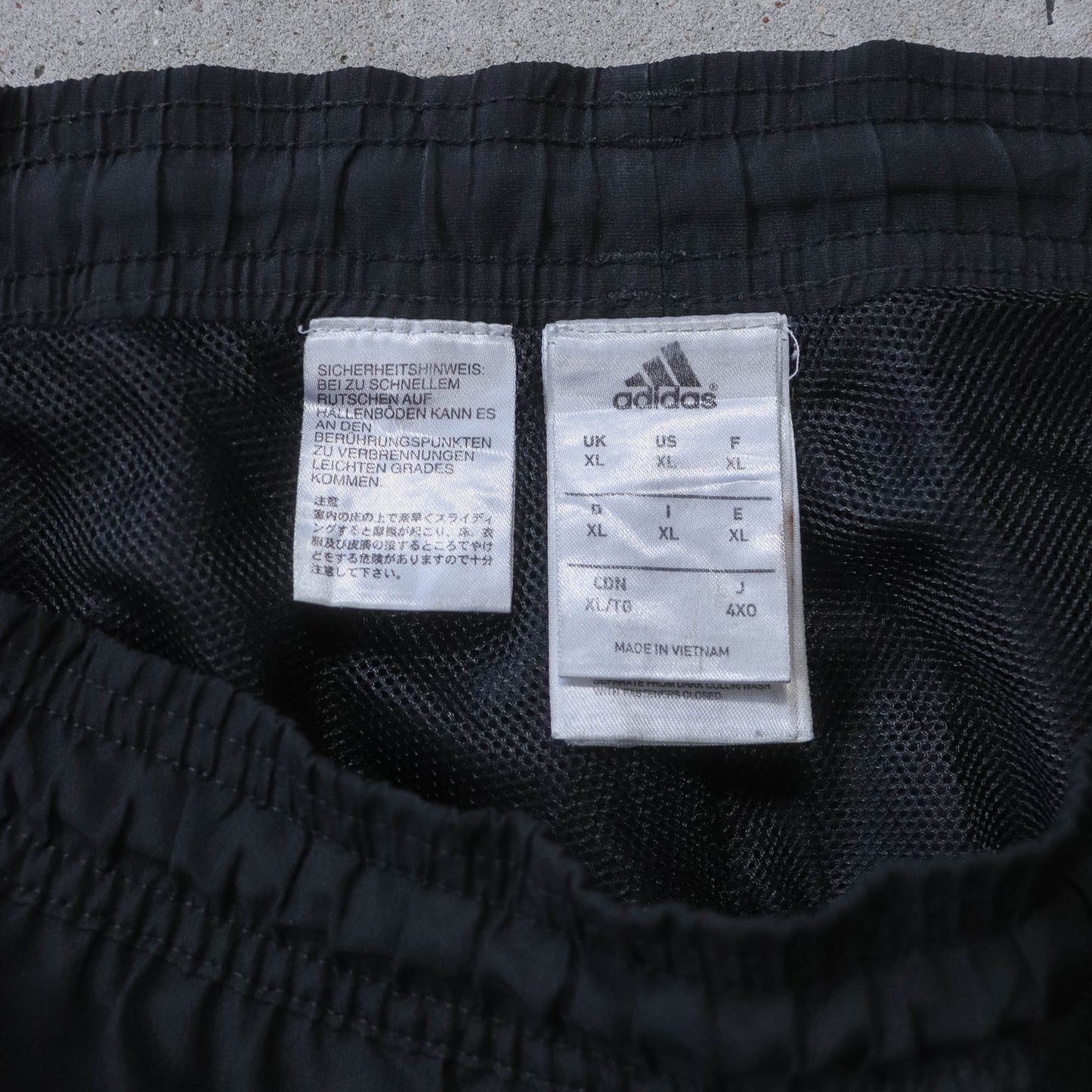 Vintage 2000s Feyenoord FC Adidas Track Pants - XL - AL Vintage