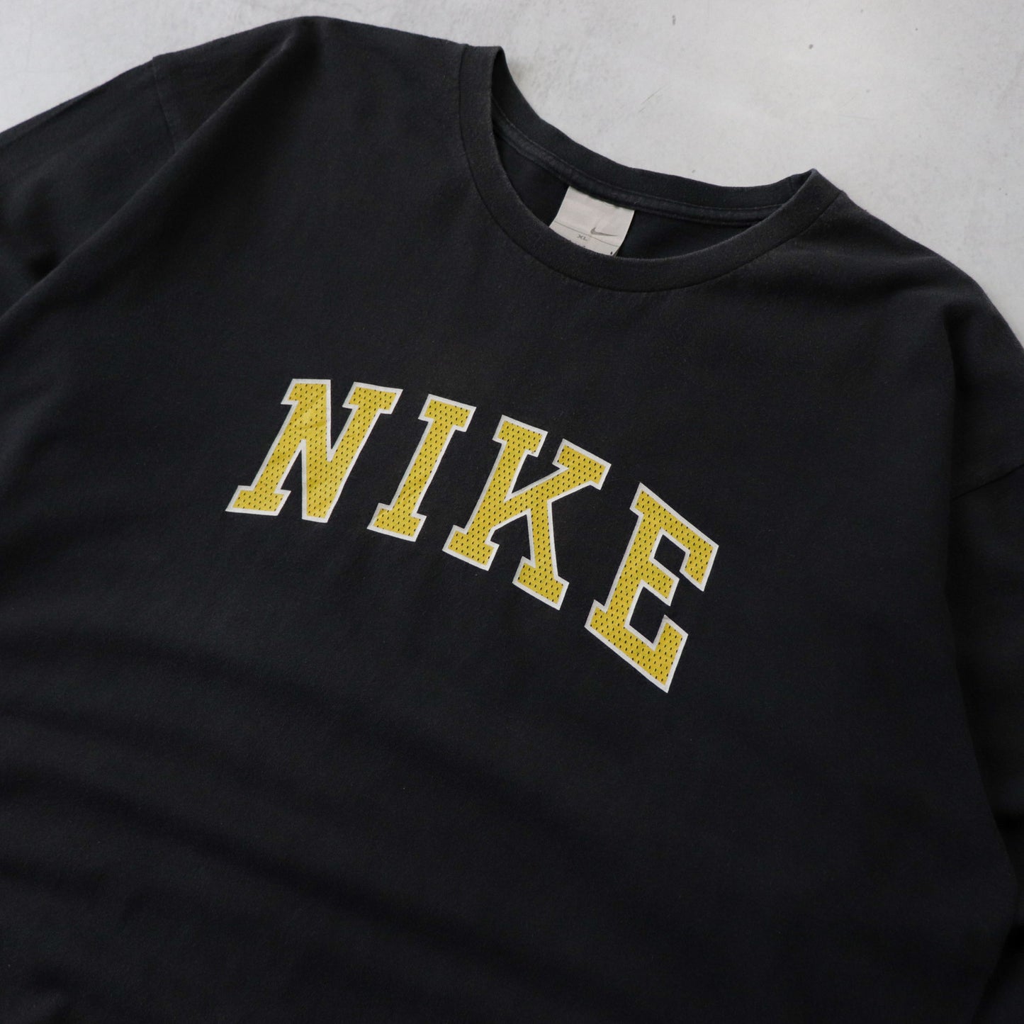 Vintage 2000s Nike Spellout Long Sleeve Tee - XL