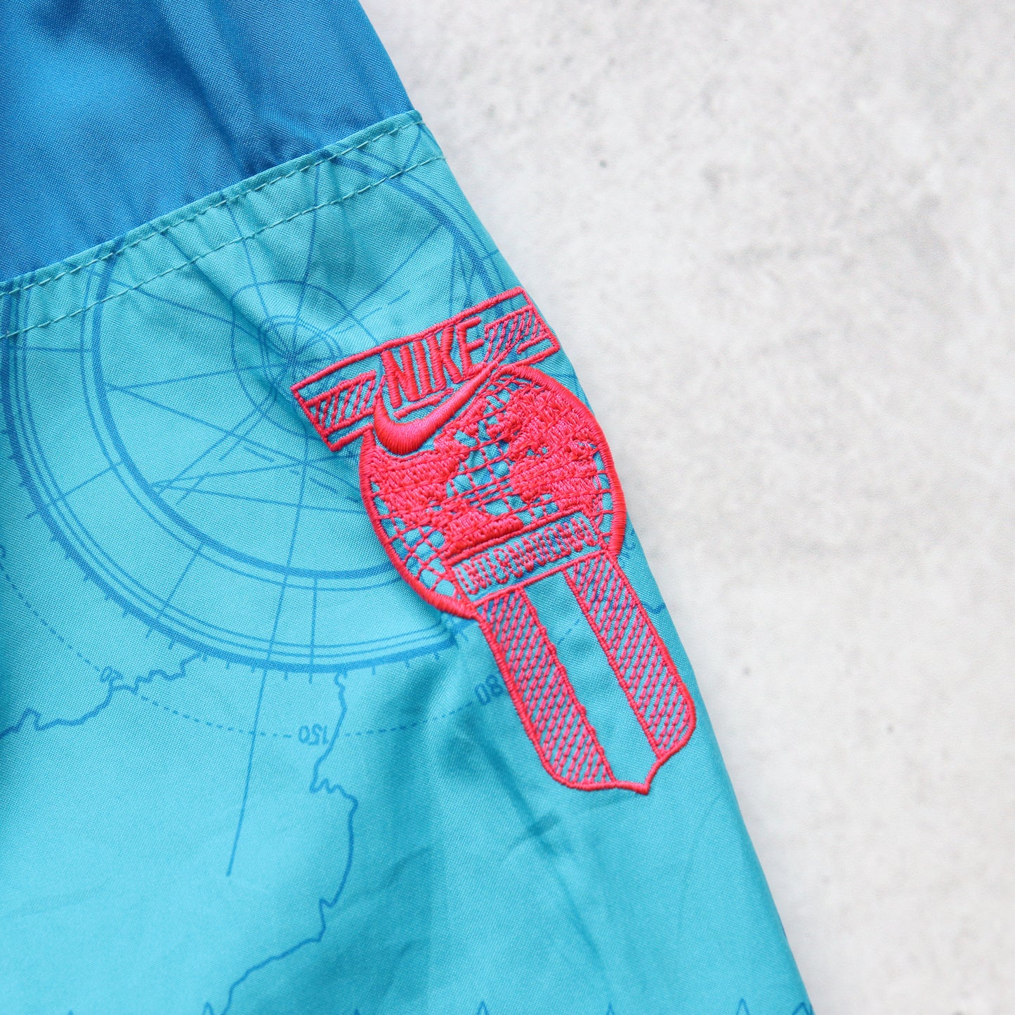 Vintage 90s Nike International Map Jacket - M