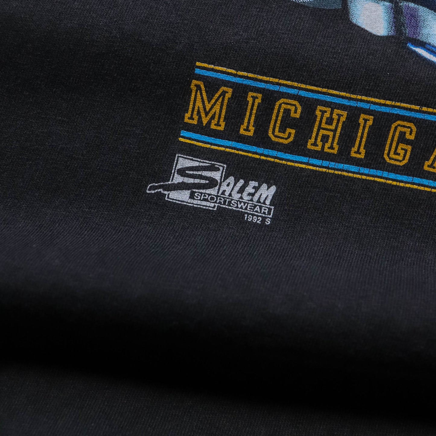 Michigan Wolverines NCAA Salem Helmet Tee - 1992 (XL)