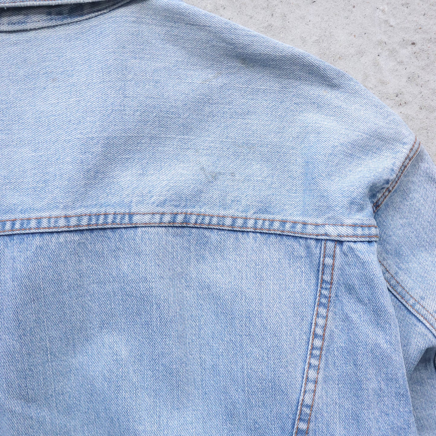 Guess Jeans Light Wash Denim Trucker Jacket - 90s (L) - AL Vintage