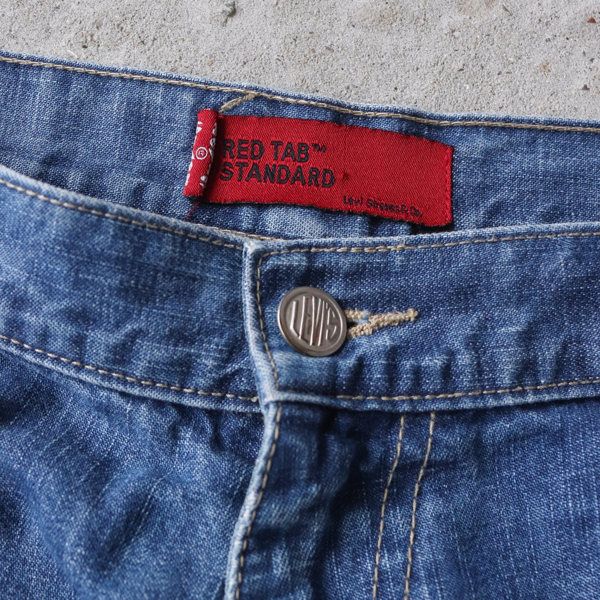 Vintage 2000s Levi's Double Knee Denim Cargo Pants - 30x32 - AL Vintage