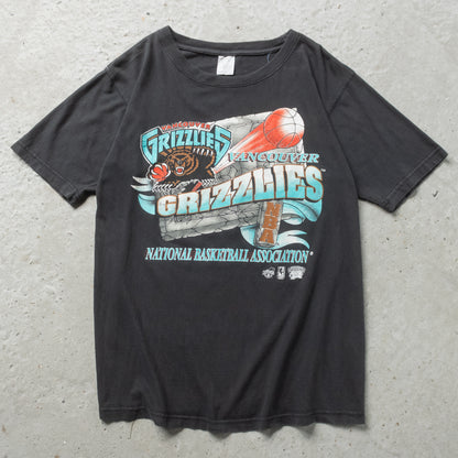 Vintage 1994 Vancouver Grizzlies NBA Tee - M