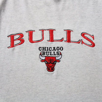 Vintage 90s Chicago Bulls Embroidered NBA Tee - L