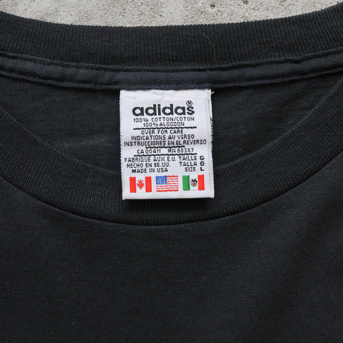 Adidas Soccer Spellout Tee - 90s (XL)