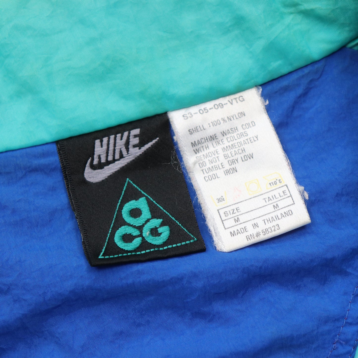 Vintage 90s Nike ACG Iridescent Windbreaker Jacket - M