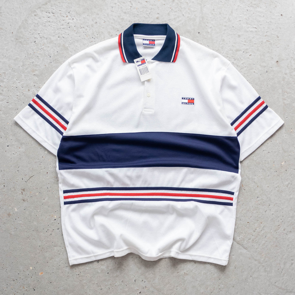 Tommy Hilfiger Mesh Polo Shirt – 90s (L)