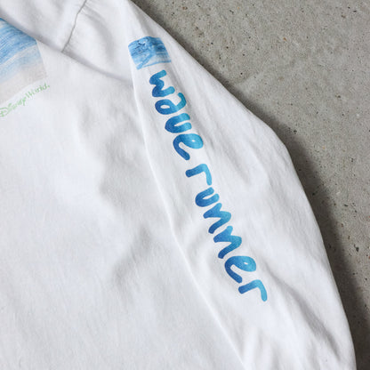 Vintage 90s Goofy Waverunner Disney Tee - L - AL Vintage