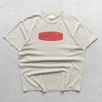 Nike Athletics Spellout Tee - 90s (L)