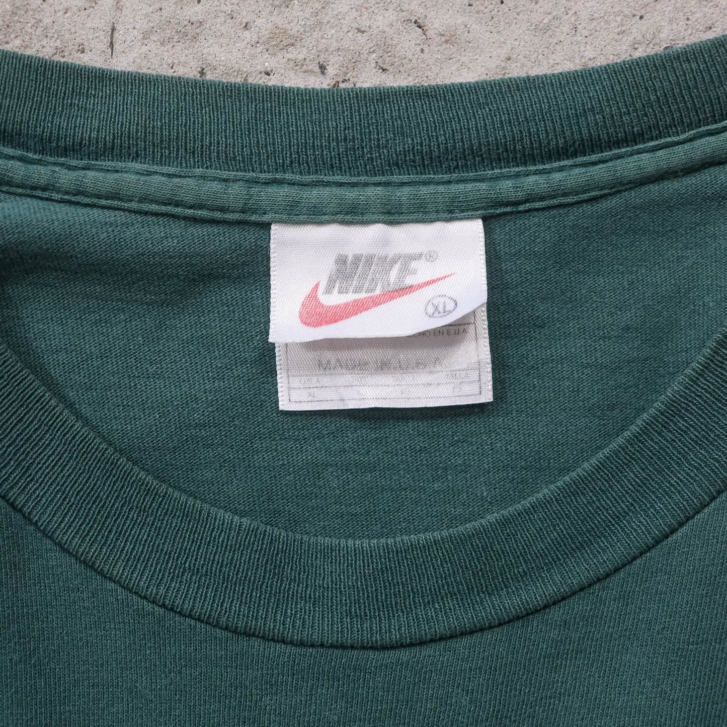 Nike Big Swoosh Graphic Tee - 90s (XL)
