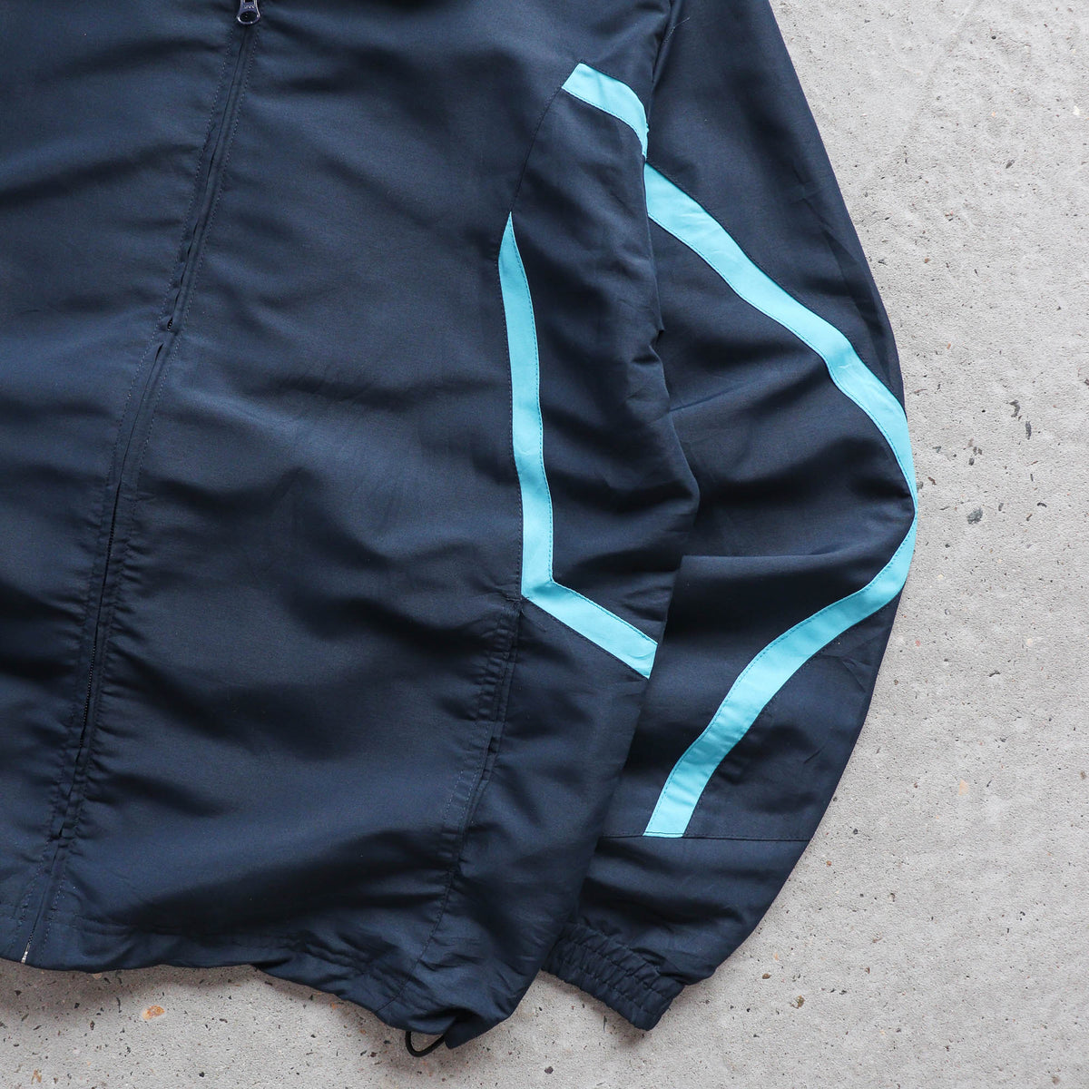 Umbro Big Logo Windbreaker Jacket - 2000s (M)