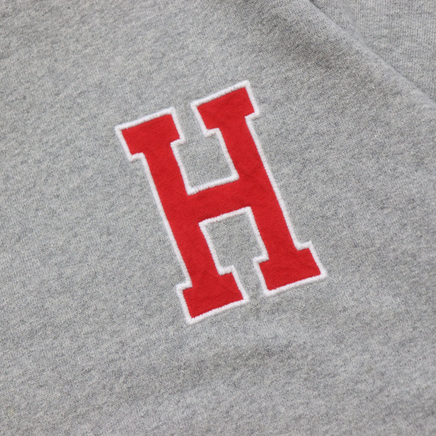 Vintage 2000s Tommy Hilfiger Embroidered Sweatshirt - M