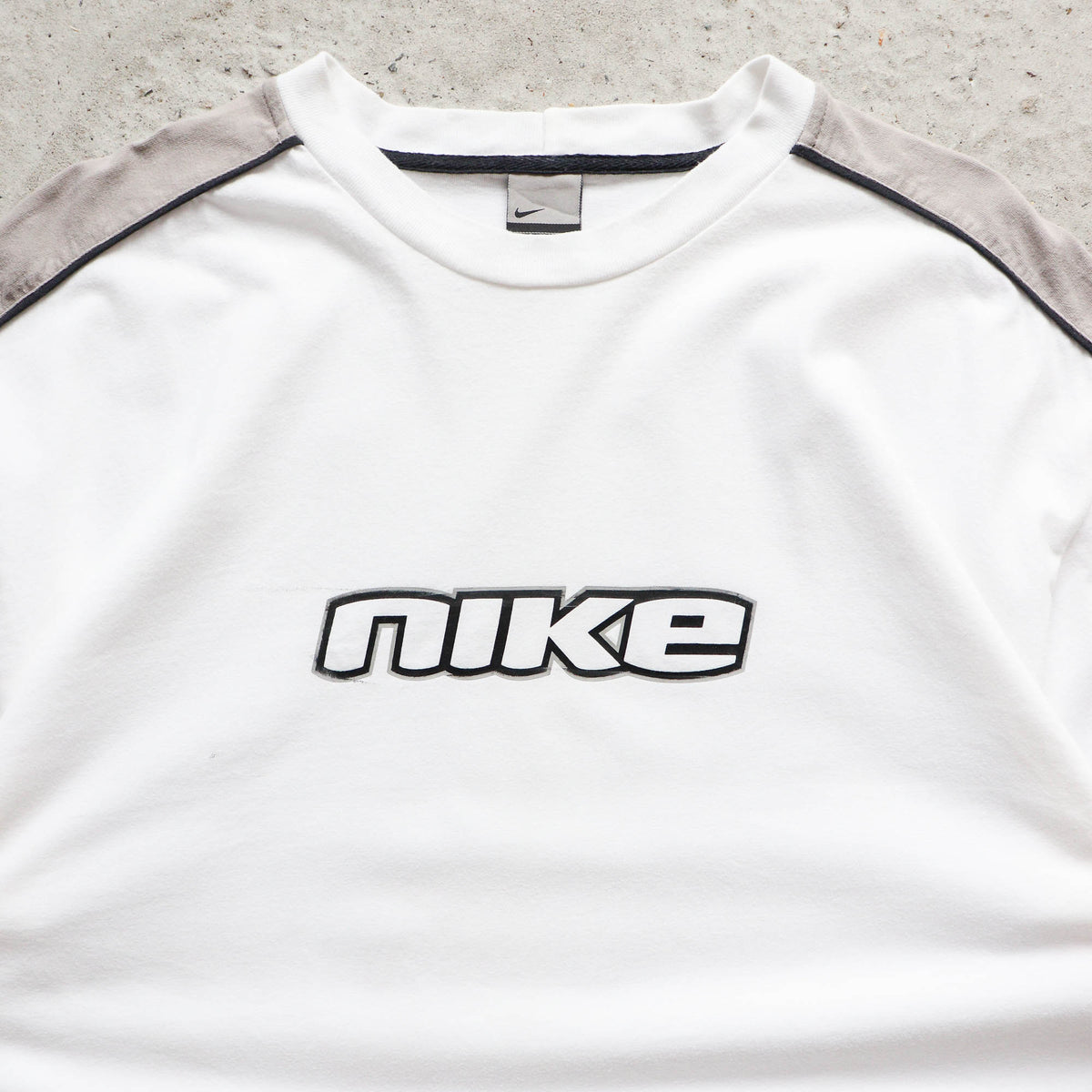 Nike Spellout Two-Tone Tee - 2000s (XL)