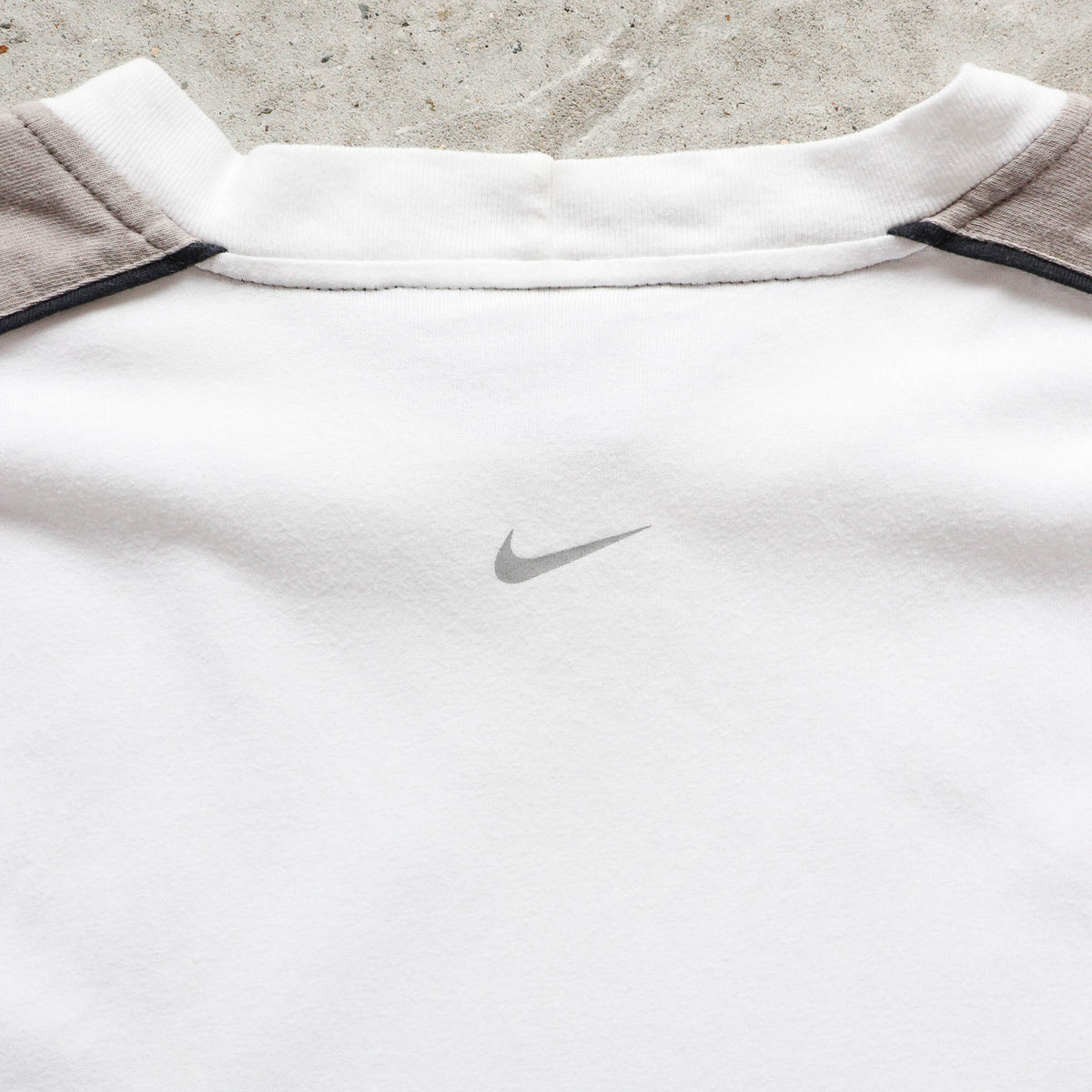 Nike Spellout Two-Tone Tee - 2000s (XL)