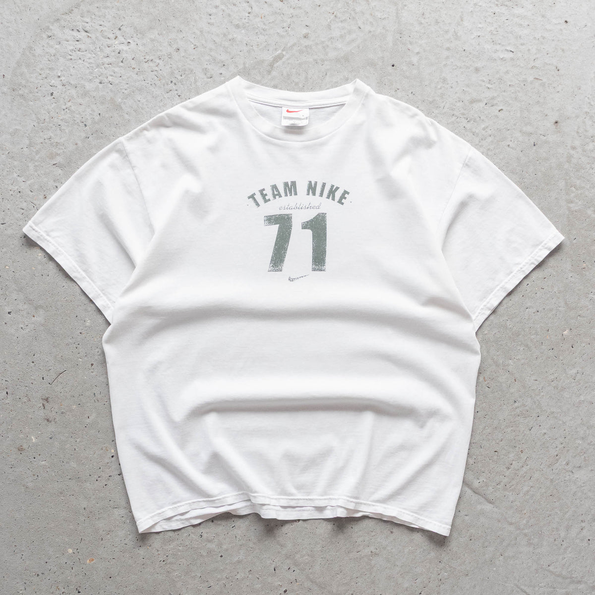 Nike Team 71 Spellout Tee – 90s (L)