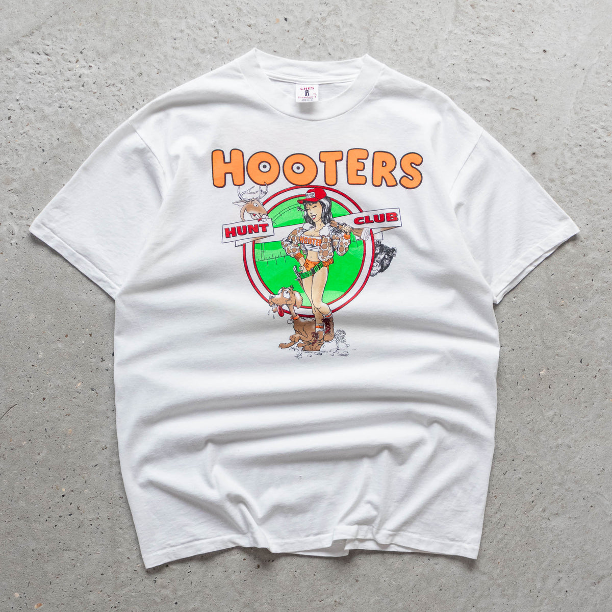 Hooters Hunt Club Tee – 1991 (XL)
