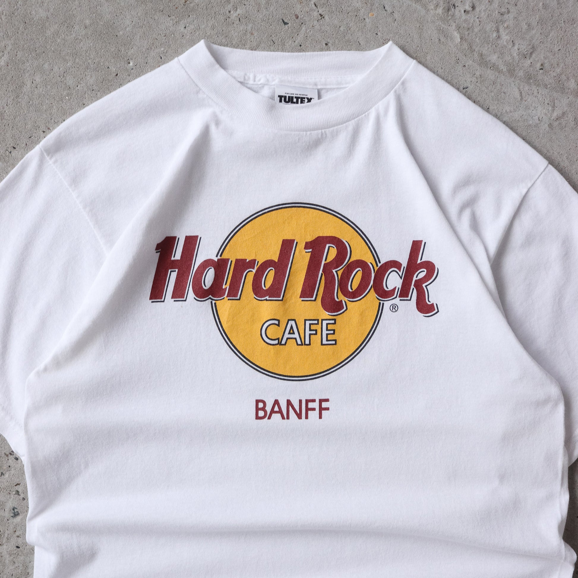 Vintage 90s Hard Rock Cafe Banff Tee - M - AL Vintage