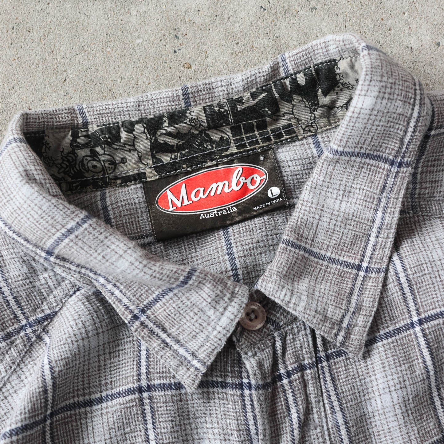 Vintage 2000s Mambo Plaid Button Up Shirt - L