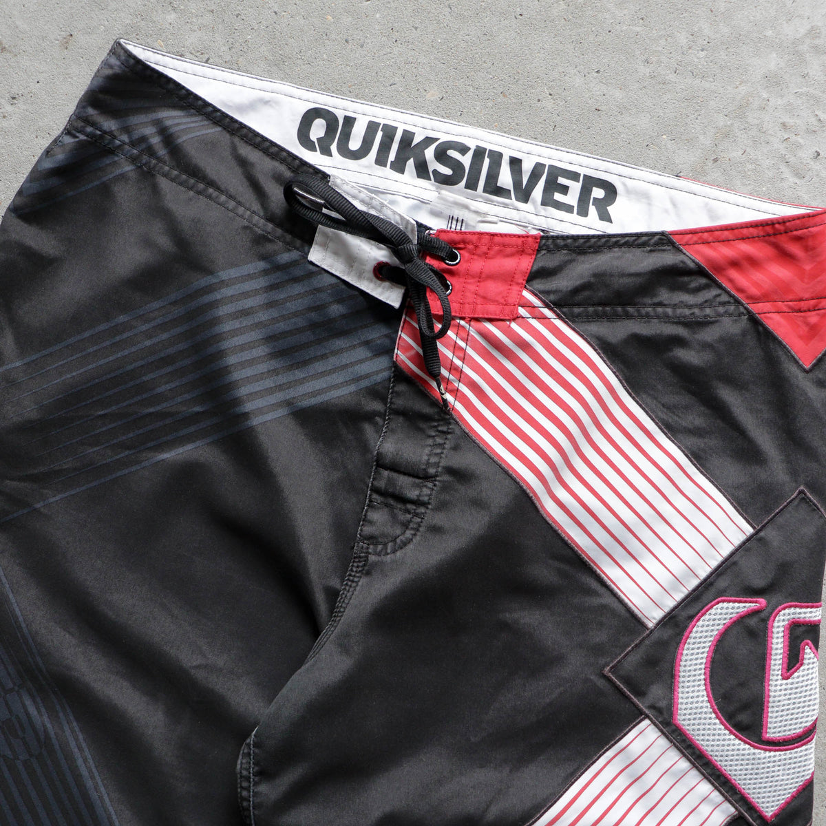 Quiksilver Embroidered Logo Boardshorts – 2000s (34)