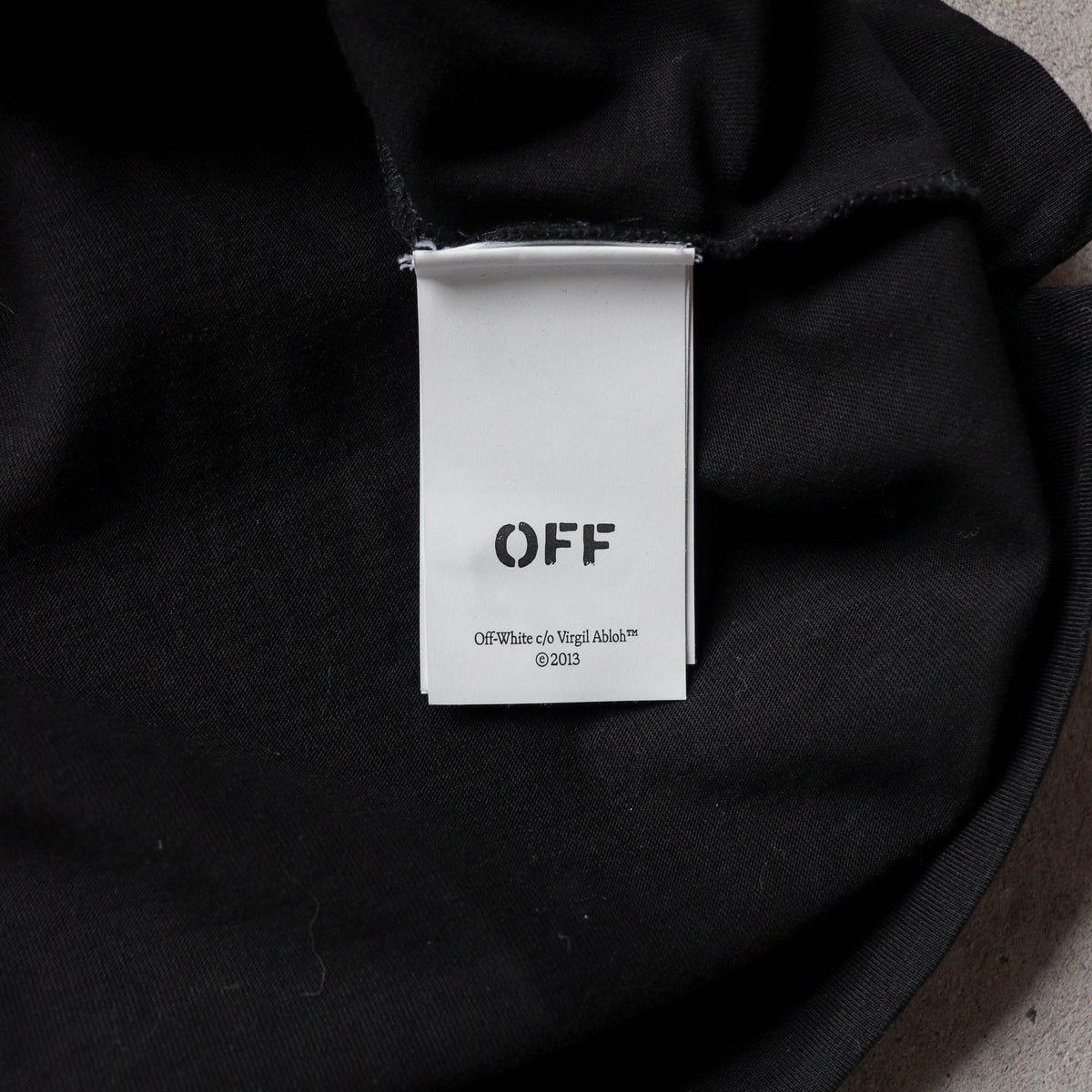 Off-White Vibe Arrows Skate Tee – (L)