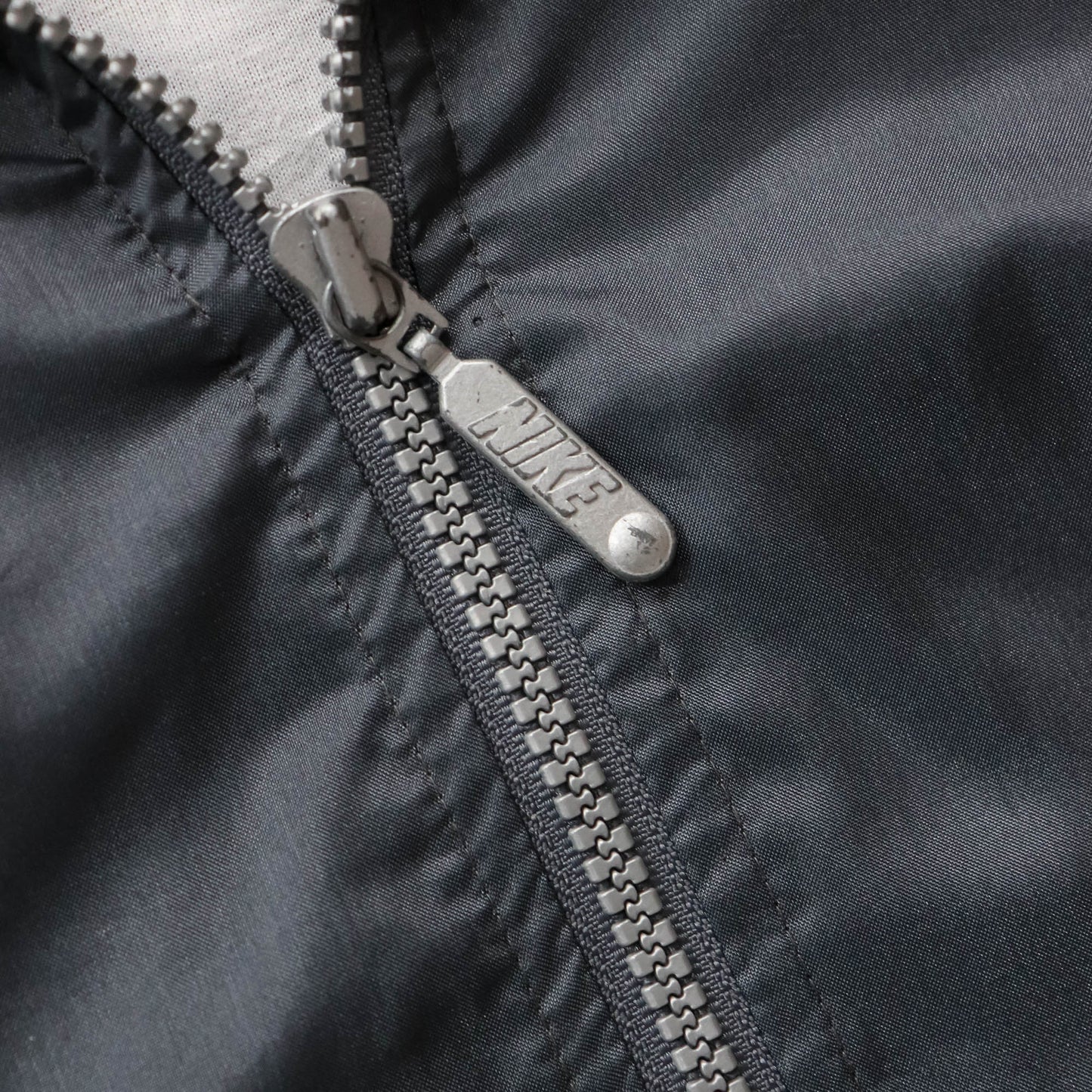 Nike International Embroidered Windbreaker Jacket - 90s (M)