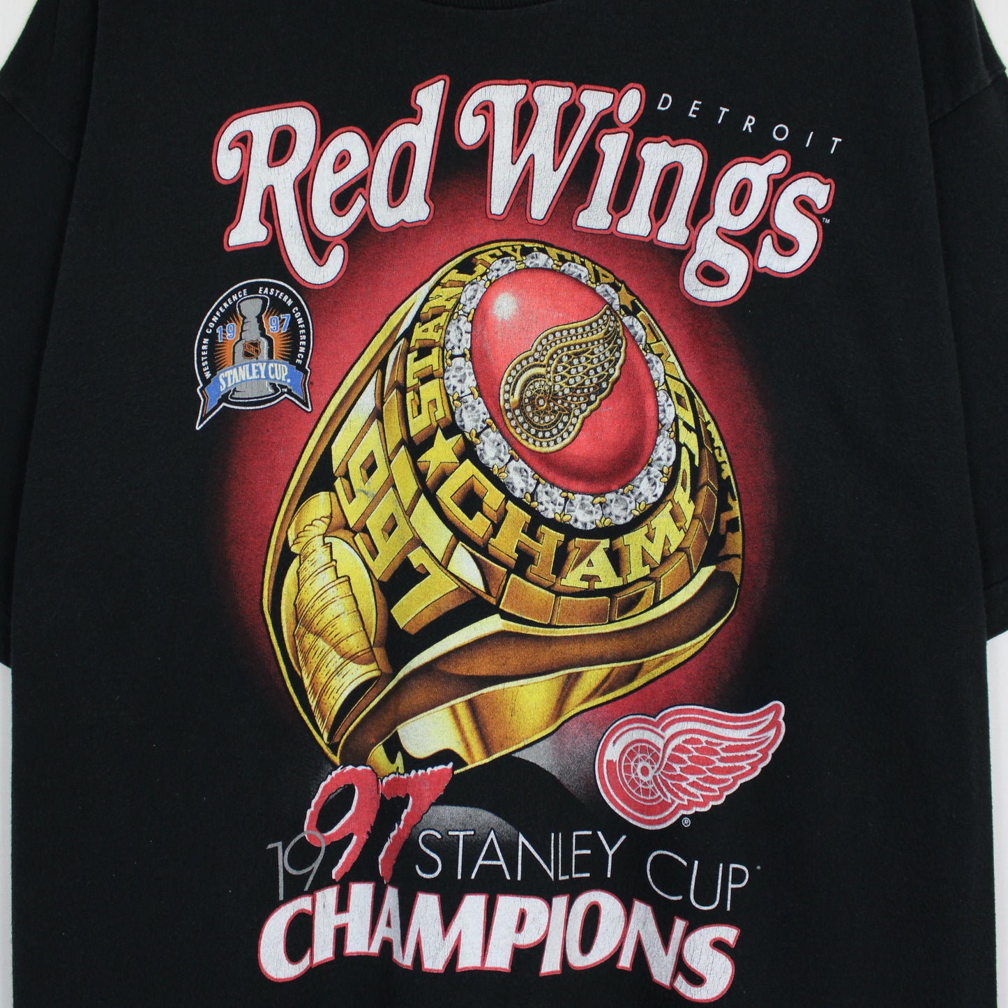 Vintage 1997 Detroit Red Wings NHL Champions Tee - XL