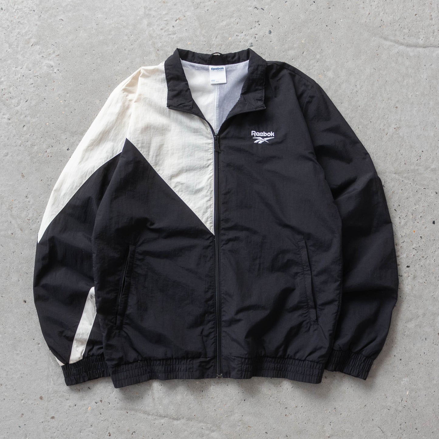 Vintage 2000s Reebok Two-Tone Windbreaker Jacket - M