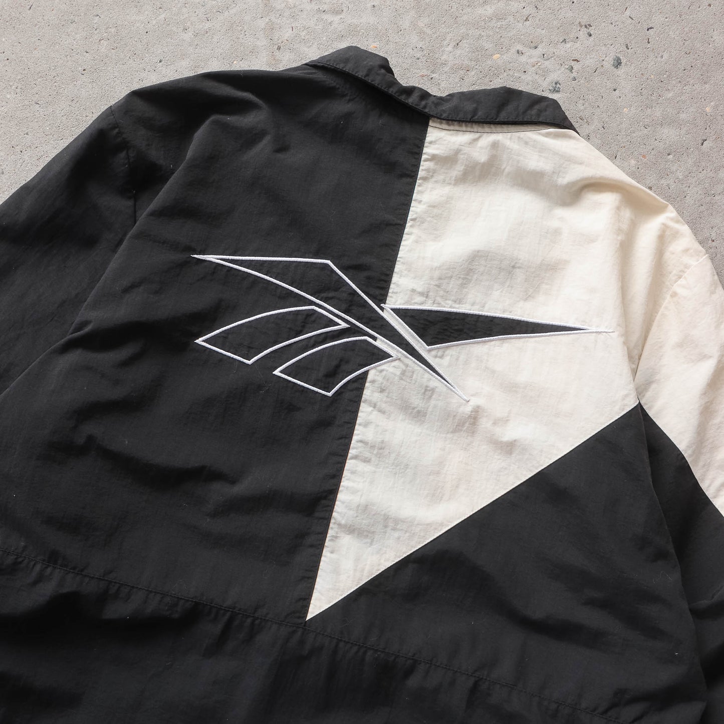 Vintage 2000s Reebok Two-Tone Windbreaker Jacket - M
