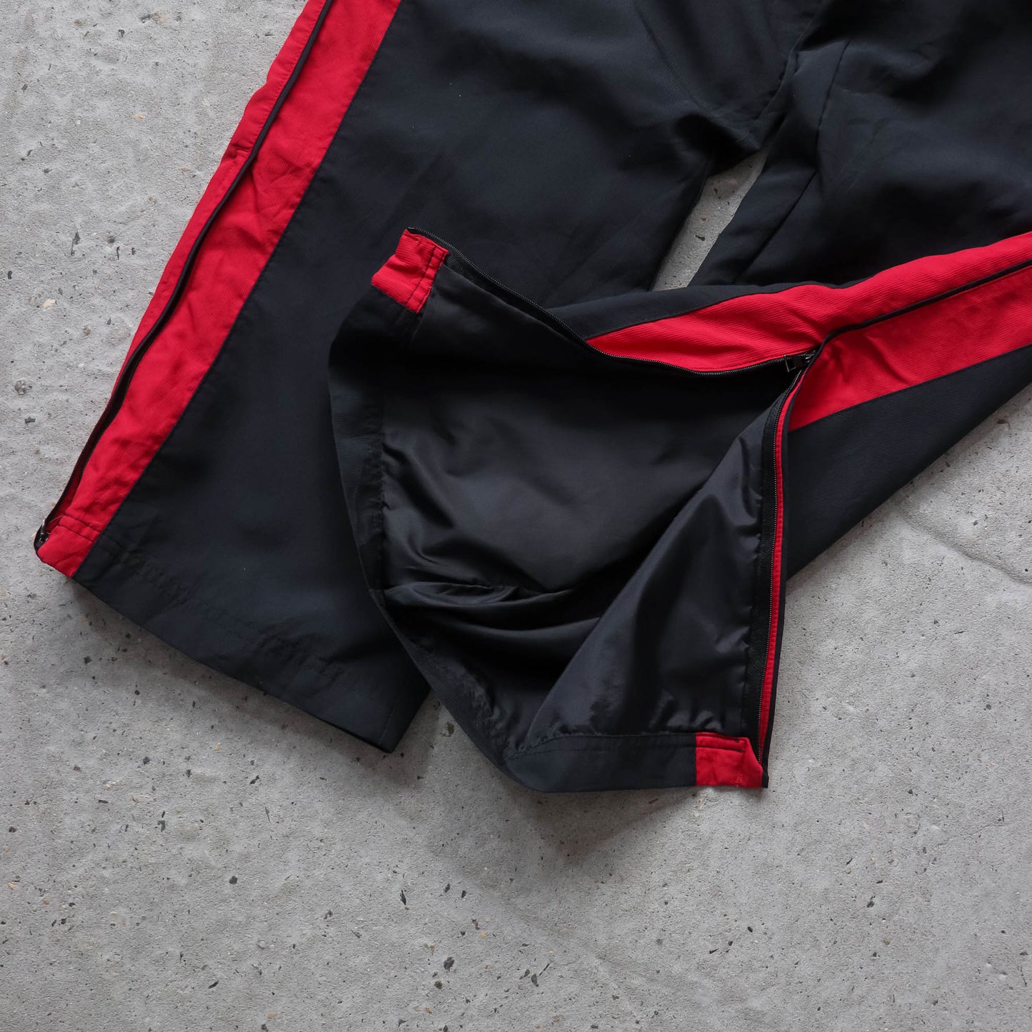 Reebok Two-Tone Embroidered Track Pants - 2000s (M)