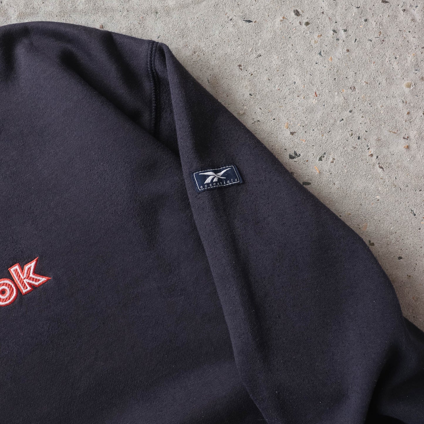 Vintage 90s Reebok Embroidered Sweatshirt - S
