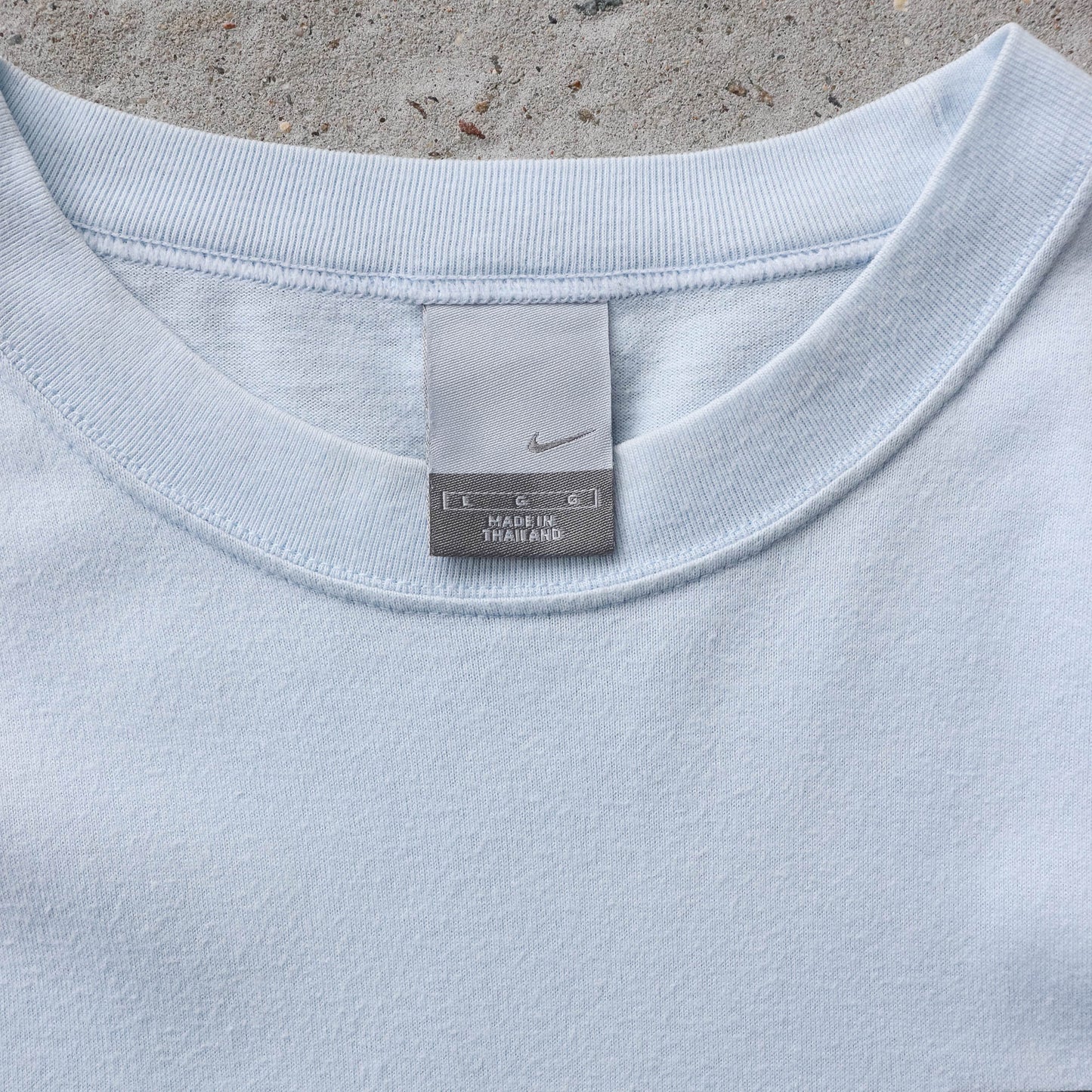 Vintage 2000s Nike Block Logo Tee - L