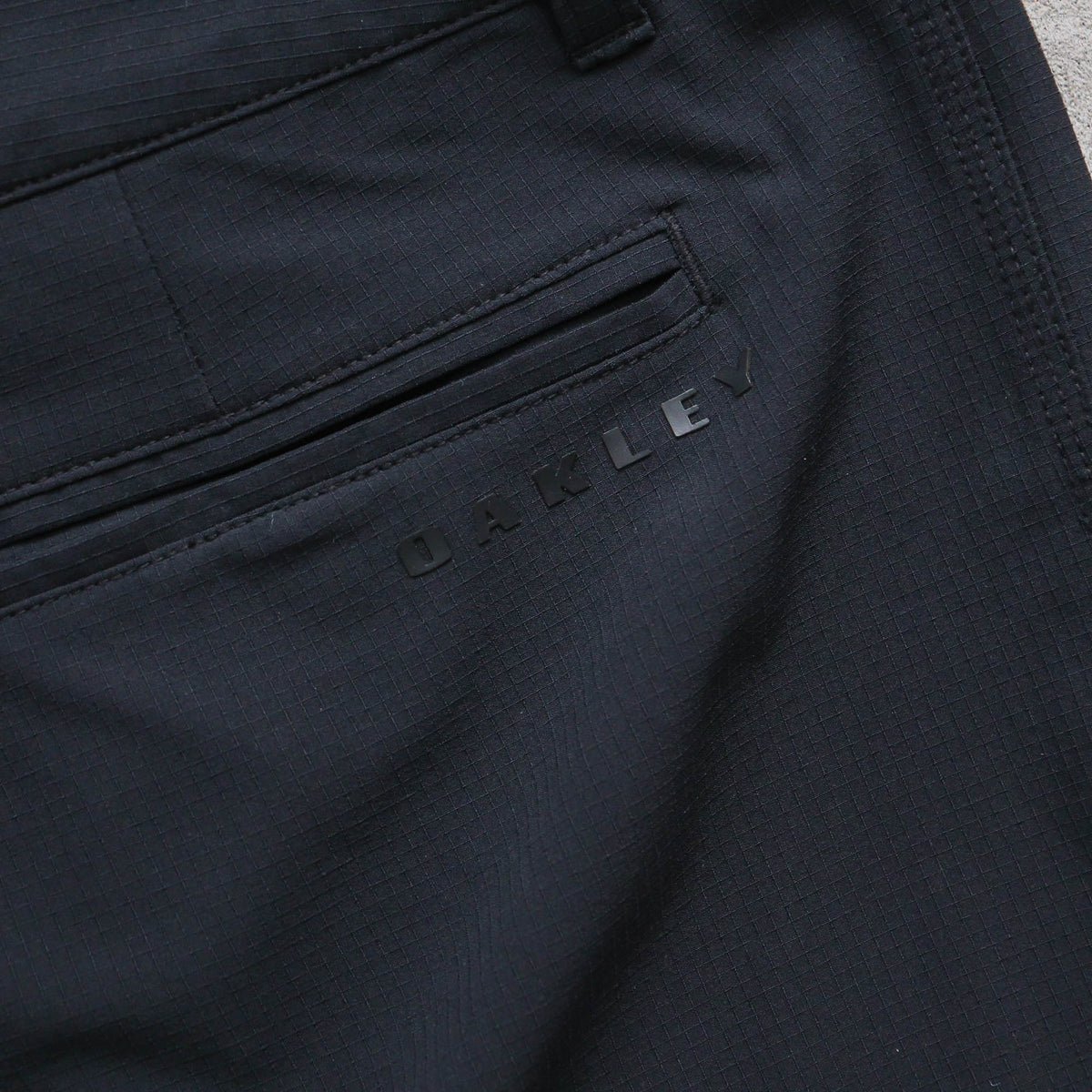 Oakley Ripstop Cargo Shorts - 2000s (34)