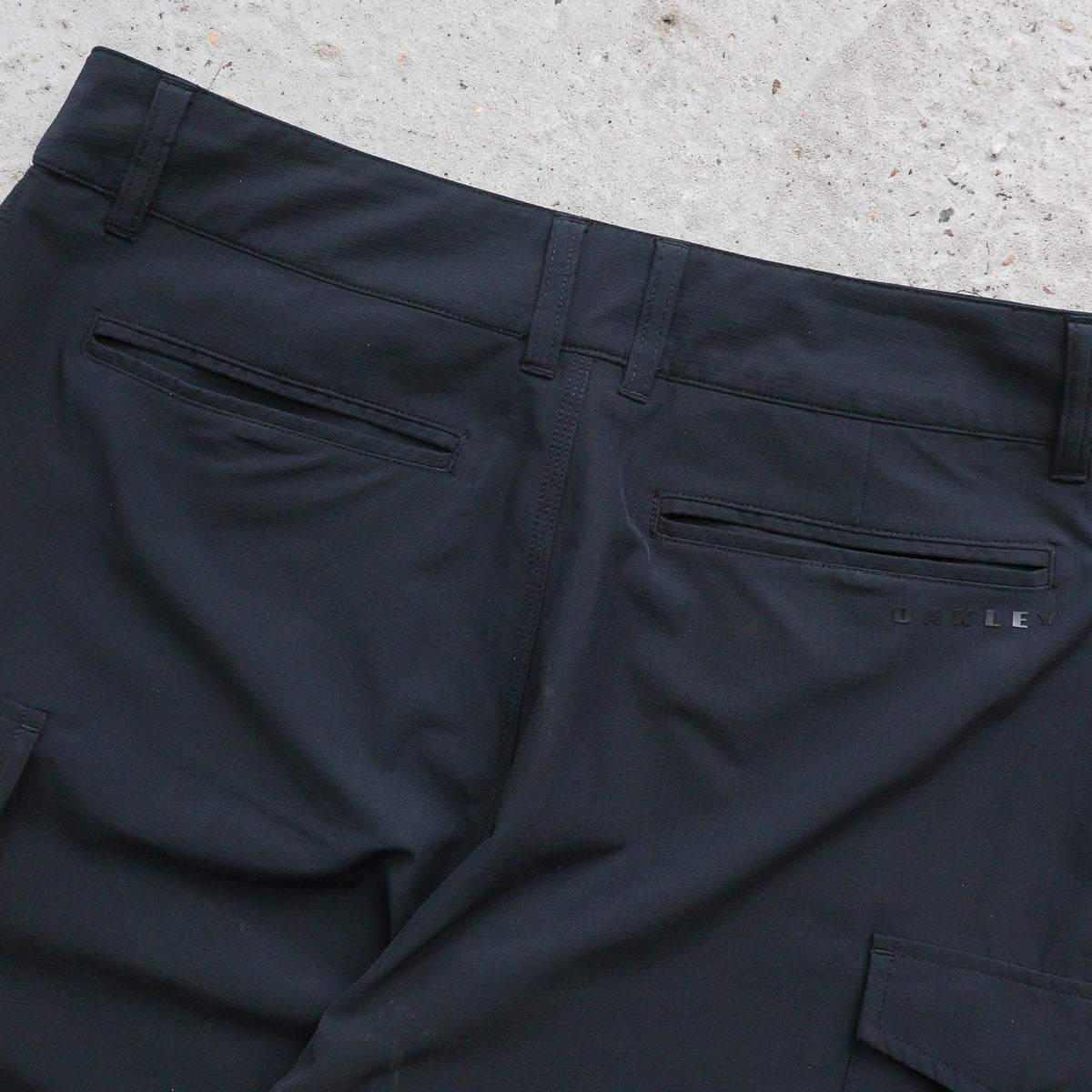 Oakley Ripstop Cargo Shorts - 2000s (34)