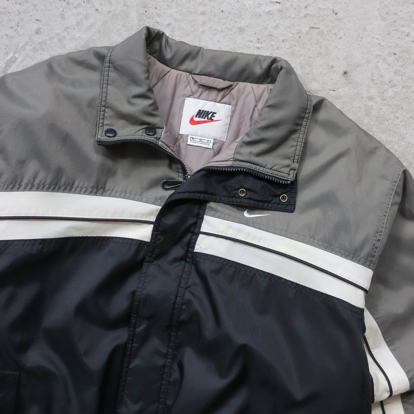 Nike Embroidered Spellout Puffer Jacket - 90s (M)