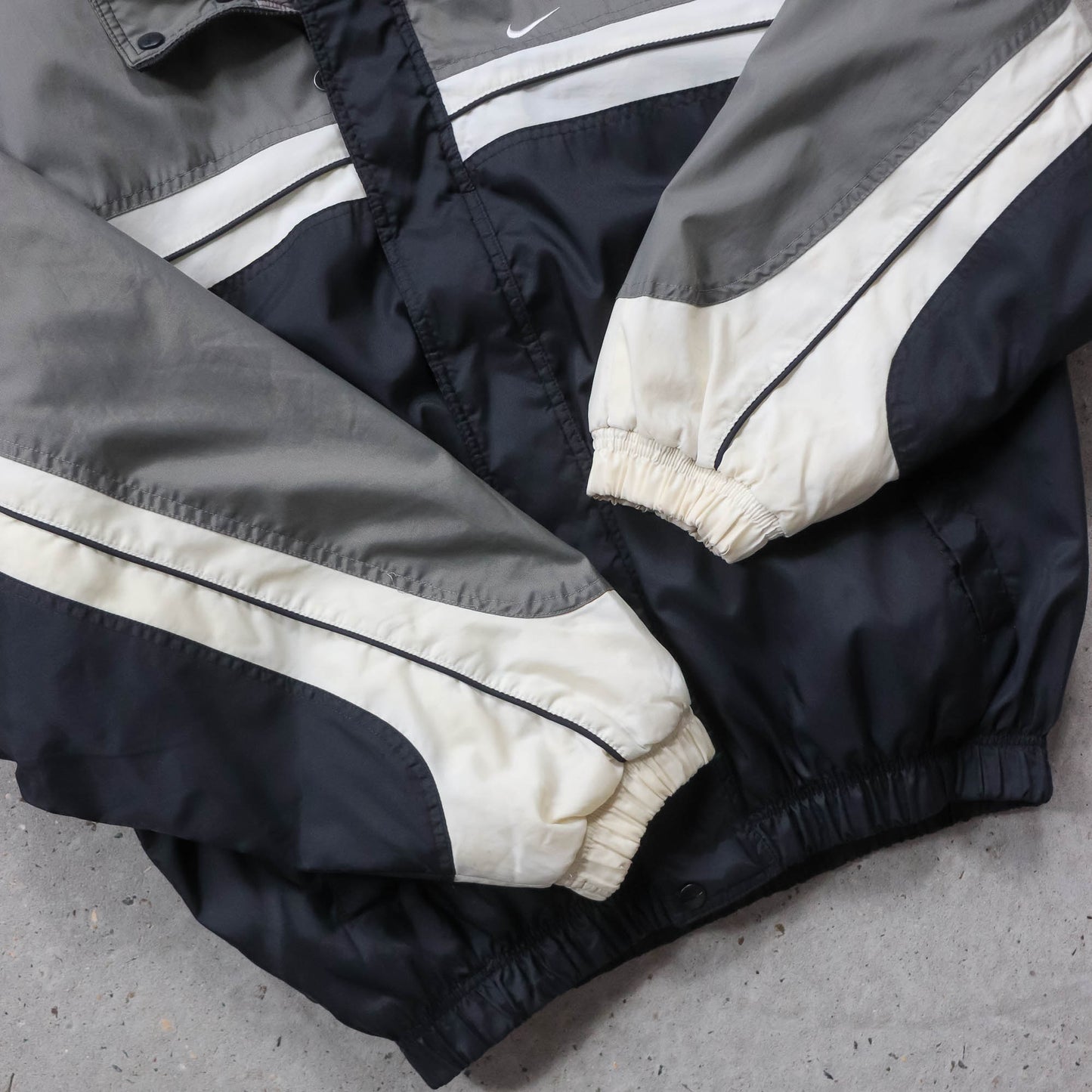 Nike Embroidered Spellout Puffer Jacket - 90s (M)