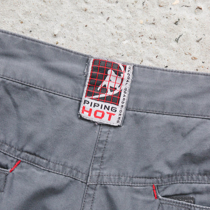 Piping Hot Utility Cargo Shorts – 2000s (34)