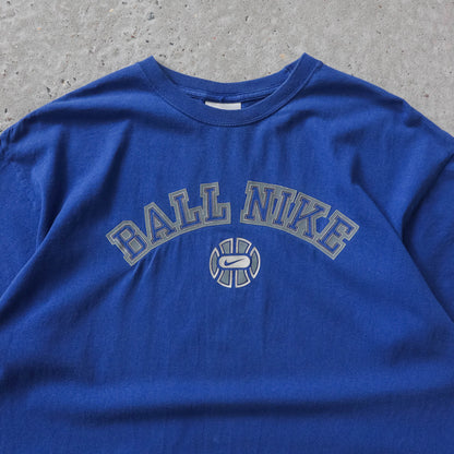 Vintage 2000s Nike Basketball Tee - L