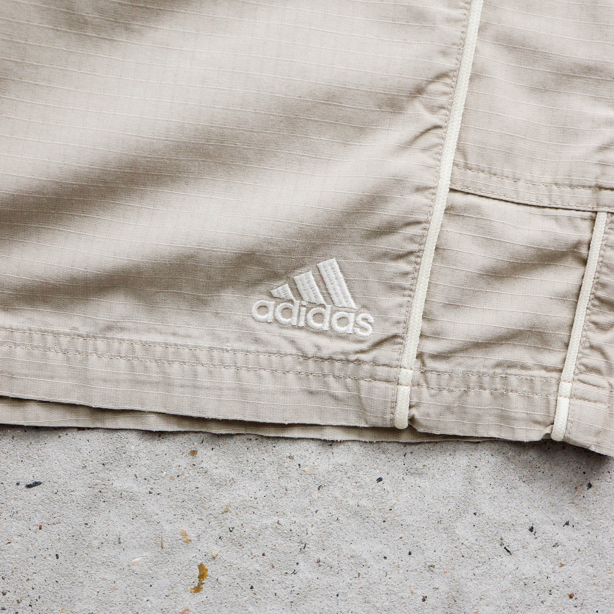 Adidas Ripstop Utility Cargo Shorts – 90s (36)
