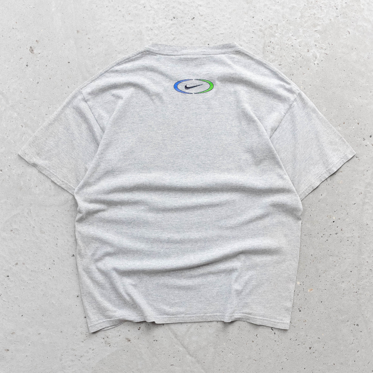 Nike Air Oval Swoosh Tee – 90s (M)