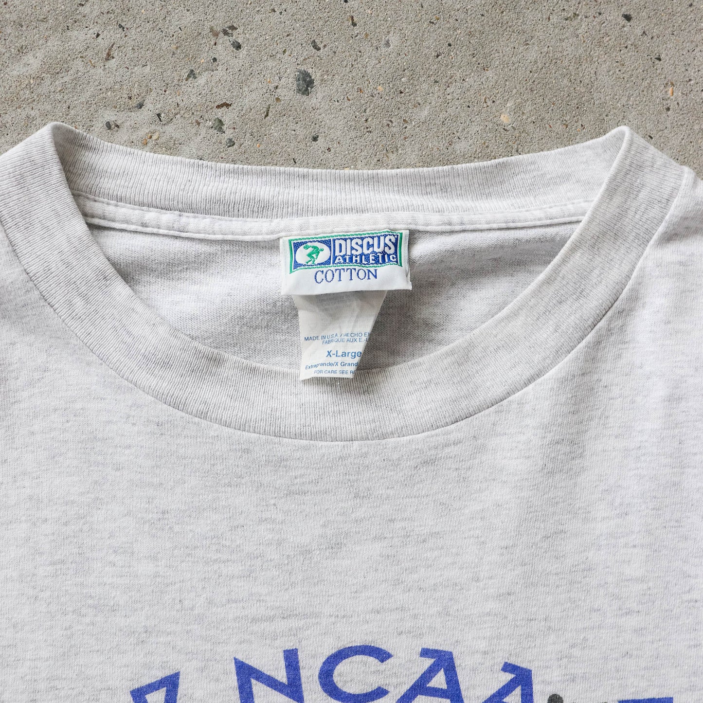 Vintage 1997 NCAA Final Four Basketball Tee - XL